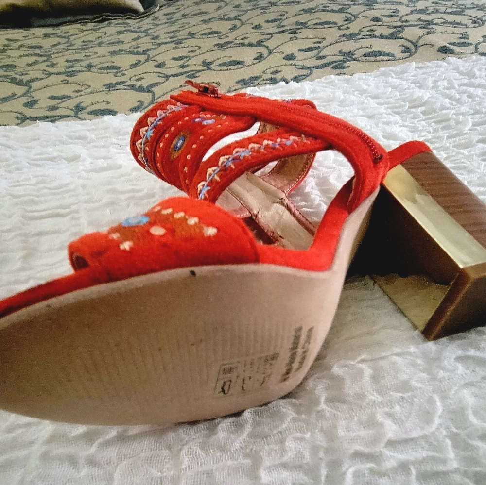 Mila shoes size 6.5 - Picture 2 of 2